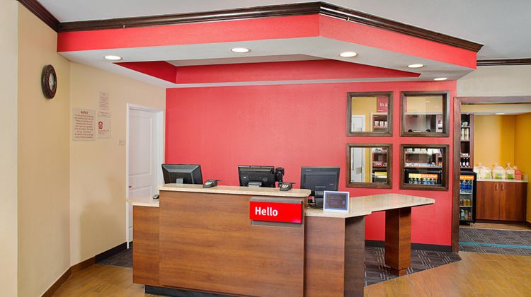 TownePlace Suites Fayetteville North Lobby