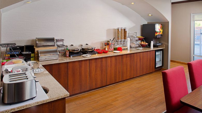 <b>TownePlace Suites Fayetteville North Restaurant</b>. Images powered by <a href="https://www.leonardoworldwide.com/" title="Leonardo Worldwide" target="_blank">Leonardo</a>.