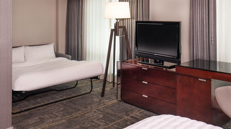 <b>Le Meridien Boston Cambridge Suite</b>. Images powered by <a href="https://www.leonardoworldwide.com/" title="Leonardo Worldwide" target="_blank">Leonardo</a>.