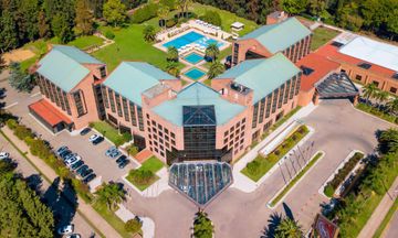 Sheraton Pilar Hotel & Convention Center