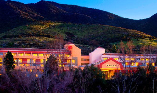 Sheraton Agoura Hills Hotel Exterior