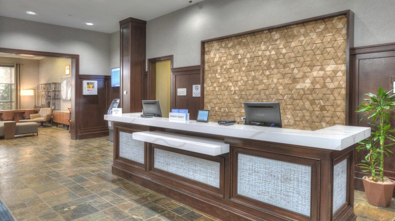 <b>Sheraton Baltimore Washington Airport Lobby</b>. Images powered by <a href="https://www.leonardoworldwide.com/" title="Leonardo Worldwide" target="_blank">Leonardo</a>.