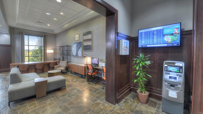 <b>Sheraton Baltimore Washington Airport Lobby</b>. Images powered by <a href="https://www.leonardoworldwide.com/" title="Leonardo Worldwide" target="_blank">Leonardo</a>.