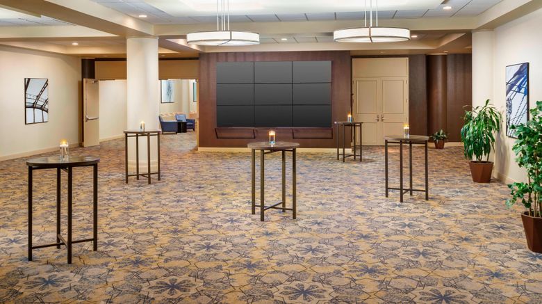 <b>Sheraton Baltimore North Hotel Lobby</b>. Images powered by <a href="https://www.leonardoworldwide.com/" title="Leonardo Worldwide" target="_blank">Leonardo</a>.