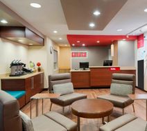 TownePlace Suites Savannah Midtown Lobby