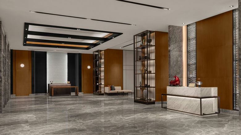 <b>Sheraton Manila Bay Lobby</b>. Images powered by <a href="https://www.leonardoworldwide.com/" title="Leonardo Worldwide" target="_blank">Leonardo</a>.