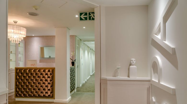 <b>Protea Hotel Breakwater Lodge Lobby</b>. Images powered by <a href="https://www.leonardoworldwide.com/" title="Leonardo Worldwide" target="_blank">Leonardo</a>.
