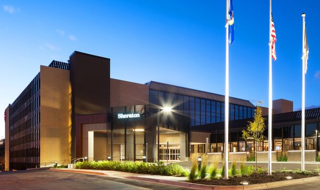Sheraton Bloomington Hotel Exterior