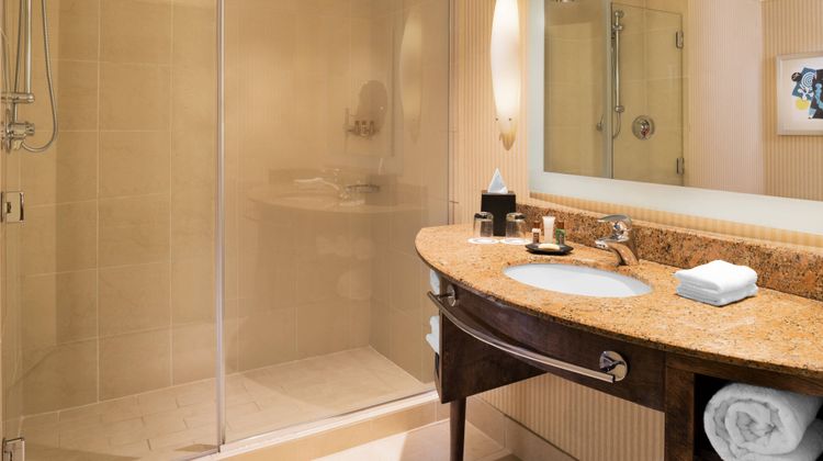Sheraton Bloomington Hotel Room