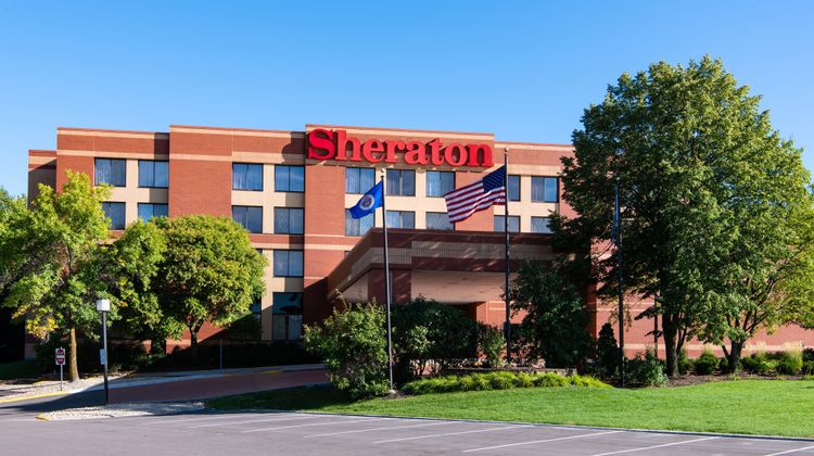 Sheraton Minneapolis West Hotel Exterior