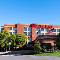 Sheraton Minneapolis West Hotel