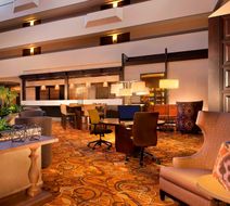 Sheraton Minneapolis West Hotel Lobby