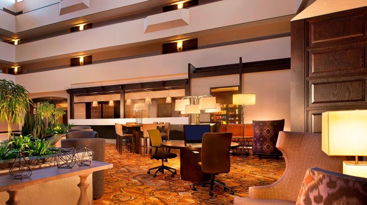 Sheraton Minneapolis West Hotel Lobby