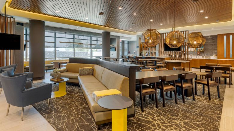 <b>SpringHill Suites Anaheim/Fullerton Lobby</b>. Images powered by <a href="https://www.leonardoworldwide.com/" title="Leonardo Worldwide" target="_blank">Leonardo</a>.