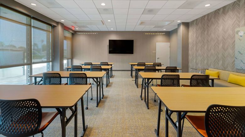 <b>SpringHill Suites Anaheim/Fullerton Meeting</b>. Images powered by <a href="https://www.leonardoworldwide.com/" title="Leonardo Worldwide" target="_blank">Leonardo</a>.