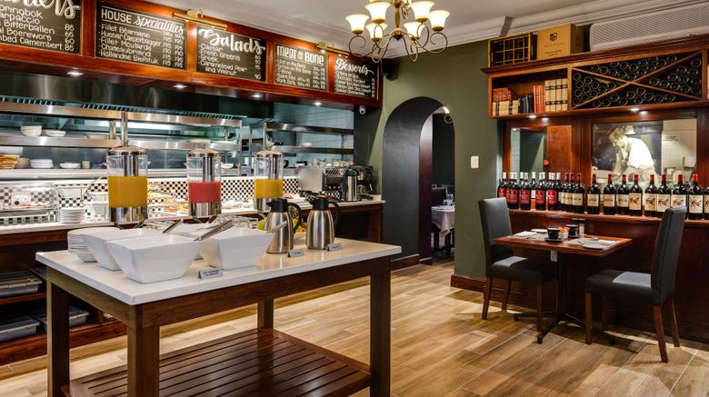 <b>Protea Hotel Franschhoek Restaurant</b>. Images powered by <a href="https://www.leonardoworldwide.com/" title="Leonardo Worldwide" target="_blank">Leonardo</a>.