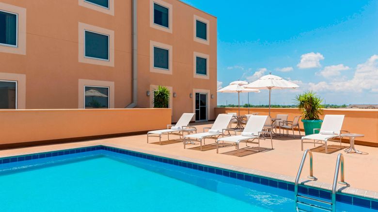 <b>Sheraton Metairie - New Orleans Hotel Pool</b>. Images powered by <a href="https://www.leonardoworldwide.com/" title="Leonardo Worldwide" target="_blank">Leonardo</a>.