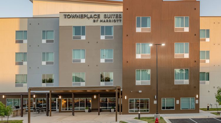 TownePlace Suites Austin South Exterior