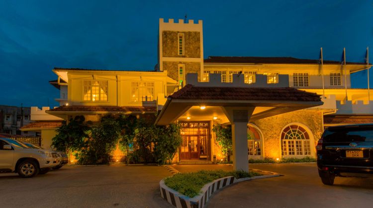 Protea Hotel Courtyard Exterior