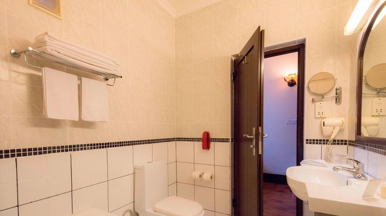 <b>Protea Hotel Courtyard Room</b>. Images powered by <a href="https://www.leonardoworldwide.com/" title="Leonardo Worldwide" target="_blank">Leonardo</a>.