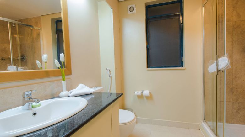 <b>Protea Hotel Oyster Bay Dar es Salaam Room</b>. Images powered by <a href="https://www.leonardoworldwide.com/" title="Leonardo Worldwide" target="_blank">Leonardo</a>.