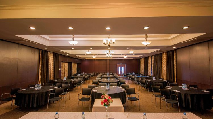 Protea Hotel Courtyard Meeting