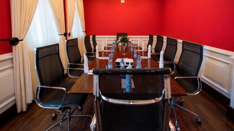 Protea Hotel Courtyard Meeting
