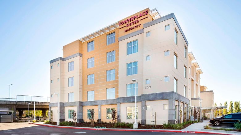 TownePlace Suites San Mateo Foster City Exterior. Images powered by <a href="https://www.leonardoworldwide.com" target="_blank" rel="noopener">Leonardo</a>.