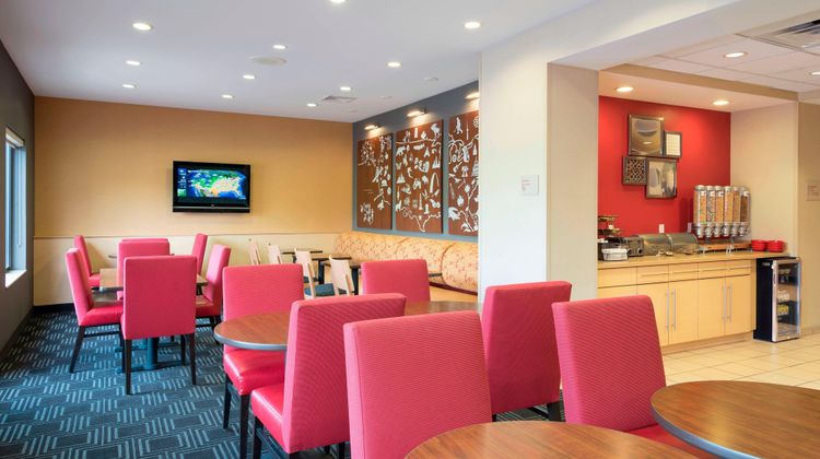 TownePlace Suites Kalamazoo Restaurant