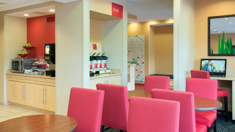<b>TownePlace Suites Kalamazoo Restaurant</b>. Images powered by <a href="https://www.leonardoworldwide.com/" title="Leonardo Worldwide" target="_blank">Leonardo</a>.