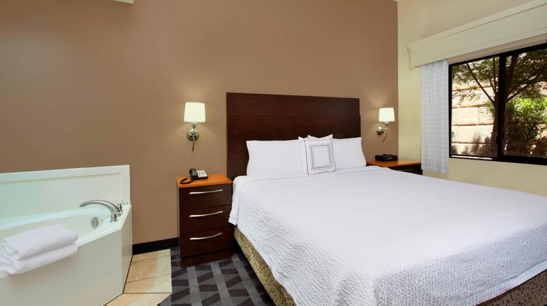 <b>TownePlace Suites St George Room</b>. Images powered by <a href="https://www.leonardoworldwide.com/" title="Leonardo Worldwide" target="_blank">Leonardo</a>.
