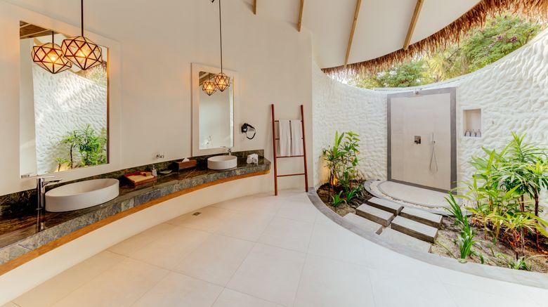 <b>Cinnamon Dhonveli Maldives Room</b>. Images powered by <a href="https://www.leonardoworldwide.com/" title="Leonardo Worldwide" target="_blank">Leonardo</a>.