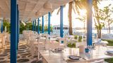 Le Meridien Mina Seyahi Resort & Marina Beach