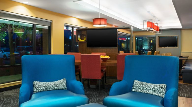 <b>TownePlace Suites Shreveport Lobby</b>. Images powered by <a href="https://www.leonardoworldwide.com/" title="Leonardo Worldwide" target="_blank">Leonardo</a>.