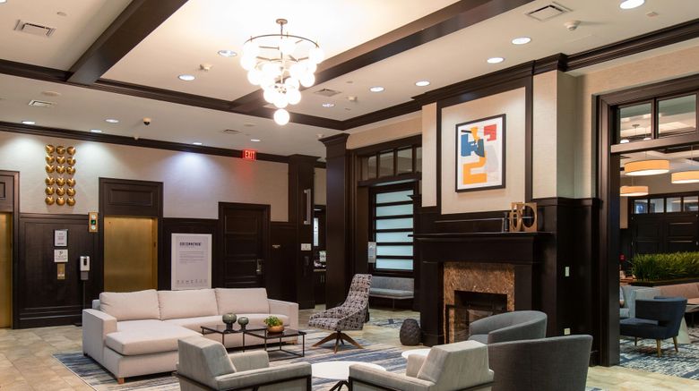 <b>Sheraton Chicago Northbrook Hotel Lobby</b>. Images powered by <a href="https://www.leonardoworldwide.com/" title="Leonardo Worldwide" target="_blank">Leonardo</a>.