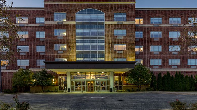 <b>Sheraton Chicago Northbrook Hotel Exterior</b>. Images powered by <a href="https://www.leonardoworldwide.com/" title="Leonardo Worldwide" target="_blank">Leonardo</a>.