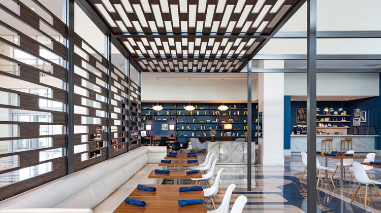 Le Meridien Dania Beach at FLL Airport Restaurant