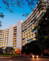 Lakeside Chalet-Marriott Executive Apts