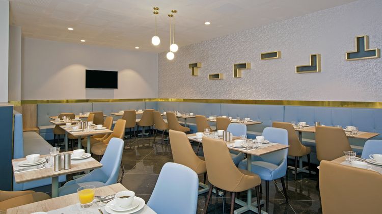 Residhome Puteaux La Defense Restaurant
