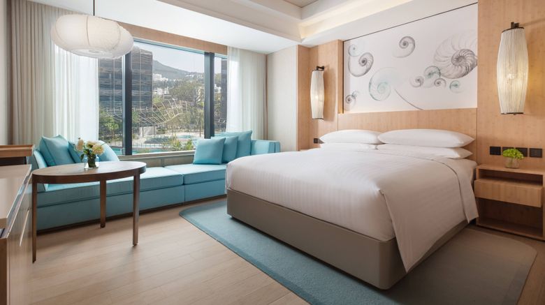 <b>Hong Kong Ocean Park Marriott Hotel Room</b>. Images powered by <a href="https://www.leonardoworldwide.com/" title="Leonardo Worldwide" target="_blank">Leonardo</a>.