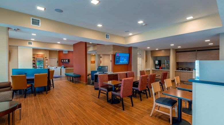 <b>TownePlace Suites Hopkinsville Lobby</b>. Images powered by <a href="https://www.leonardoworldwide.com/" title="Leonardo Worldwide" target="_blank">Leonardo</a>.