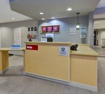 TownePlace Suites by Marriott Lobby