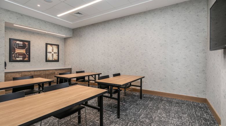 <b>TownePlace Suites Nashville Midtown Meeting</b>. Images powered by <a href="https://www.leonardoworldwide.com/" title="Leonardo Worldwide" target="_blank">Leonardo</a>.