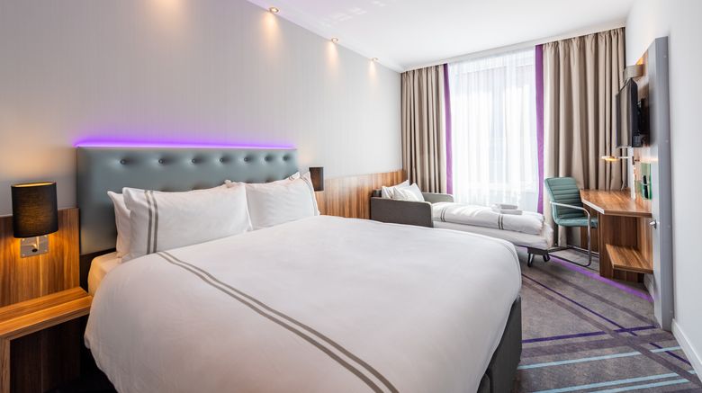 <b>Premier Inn Dresden City Zentrum Room</b>. Images powered by <a href="https://www.leonardoworldwide.com/" title="Leonardo Worldwide" target="_blank">Leonardo</a>.