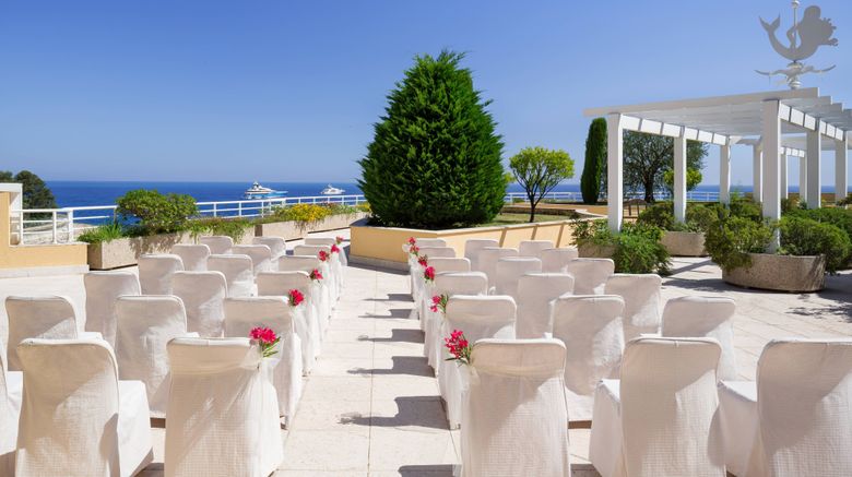<b>Le Meridien Beach Plaza Lobby</b>. Images powered by <a href="https://www.leonardoworldwide.com/" title="Leonardo Worldwide" target="_blank">Leonardo</a>.