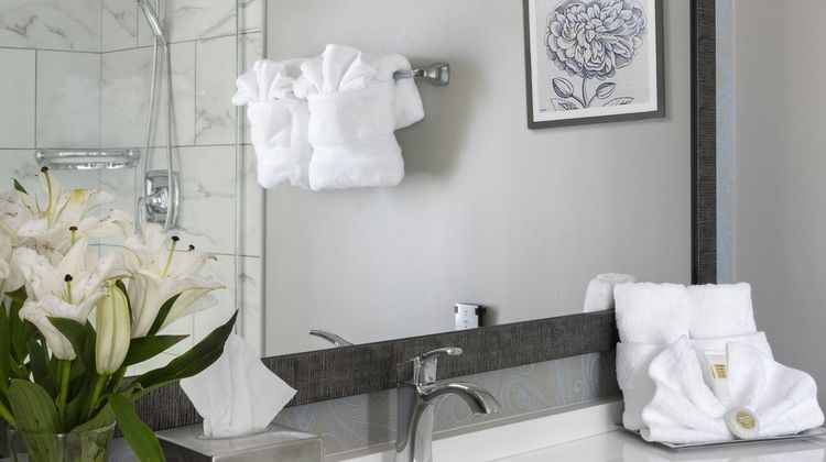Seven Gables Inn, Tribute Portfolio Room