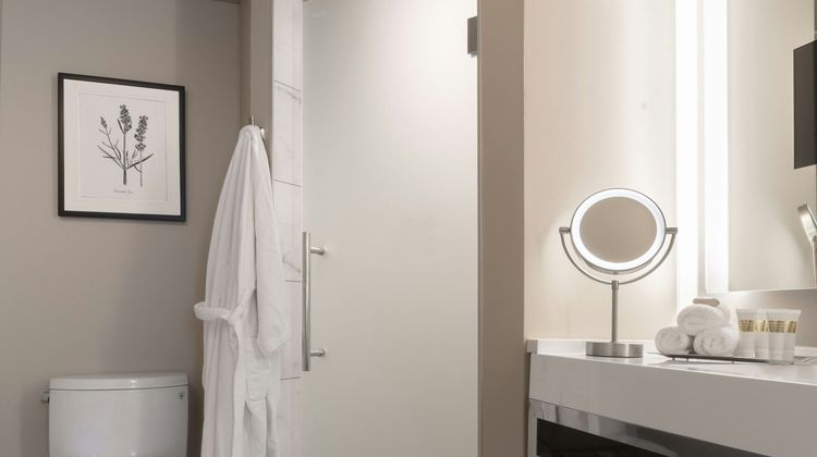Seven Gables Inn, Tribute Portfolio Room