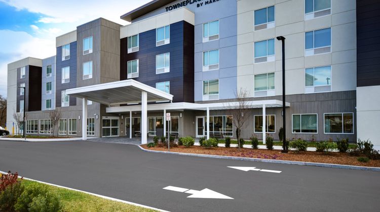 TownePlace Suites Westport Exterior