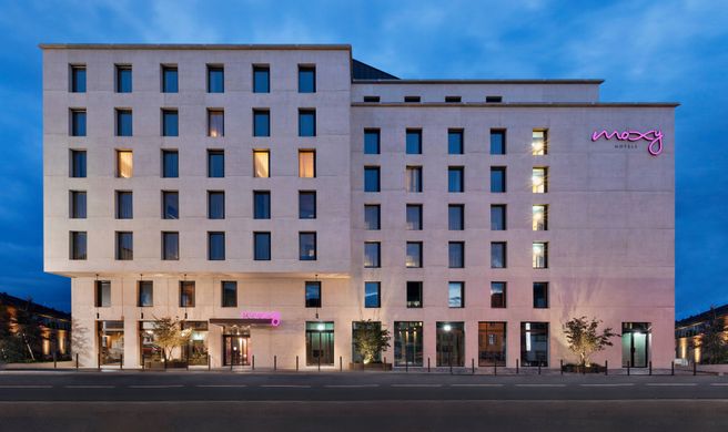 Moxy Rapperswil Exterior