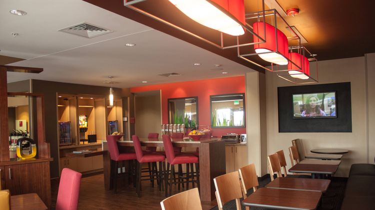 TownePlace Suites Beaumont Port Arthur Restaurant